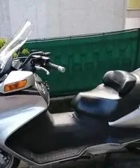 Suzuki Burgman 650 - 2004 Suzuki Burgman 650 - 2004