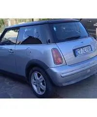 Mini One 1.6 benzina 90 CV anno 2005 Mini One 1.6 benzina 90 CV anno 2005