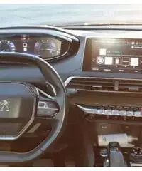 PEUGEOT 5008 2ª serie - 2017 PEUGEOT 5008 2ª serie - 2017