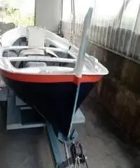 Gozzo in vetroresina Mt 6.con motore diesel cv 14