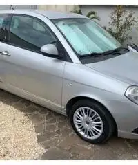Lancia Ypsilon 1.3mjt 75cv 2011(PERFETTA) Lancia Ypsilon 1.3mjt 75cv 2011(PERFETTA)