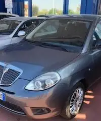 LANCIA Ypsilon 1.2 Diva NEOPATENTATI LANCIA Ypsilon 1.2 Diva NEOPATENTATI