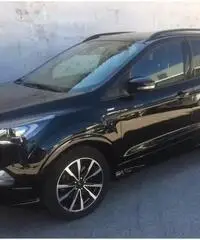 FORD Kuga 1.5 TDCI 120 CV S&S 2WD ST-Line FORD Kuga 1.5 TDCI 120 CV S&S 2WD ST-Line