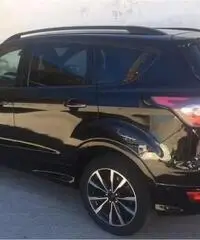 FORD Kuga 1.5 TDCI 120 CV S&S 2WD ST-Line FORD Kuga 1.5 TDCI 120 CV S&S 2WD ST-Line