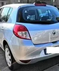 RENAULT Clio 1.5 dci 85cv NAVI 5P NUOVA CERTIFICAT RENAULT Clio 1.5 dci 85cv NAVI 5P NUOVA CERTIFICAT