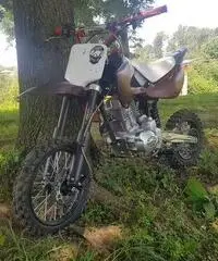 Pitbike 250cc (trattabile) Pitbike 250cc (trattabile)