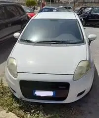 Fiat grande punto 1.3 M. 2.500 Fiat grande punto 1.3 M. 2.500