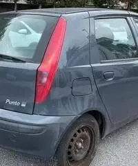 FIAT Punto 1.2i cat 5 porte ELX FIAT Punto 1.2i cat 5 porte ELX