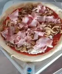 Pizzaiolo esperto Pizzaiolo esperto