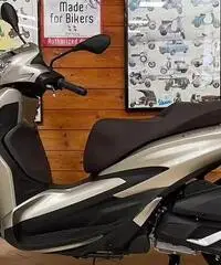 Piaggio Beverly 400 hpe - Rate da Gennaio o Tax 0 Piaggio Beverly 400 hpe - Rate da Gennaio o Tax 0