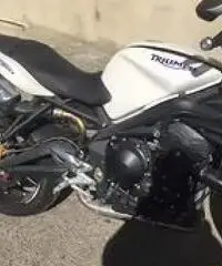 Triumph street 675 Triumph street 675