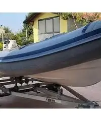 Gommone motore carrello Gommone motore carrello