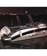 Saver 700 wa con motore Suzuki DF 225 Saver 700 wa con motore Suzuki DF 225