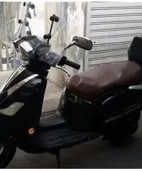 Scooter 100% elettrico Scooter 100% elettrico