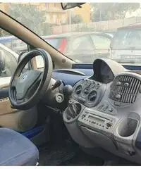 FIAT Multipla 1.6 16V Natural Power Active FIAT Multipla 1.6 16V Natural Power Active