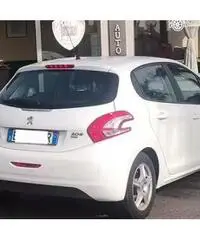 PEUGEOT 208 1.6 hdi - 2013