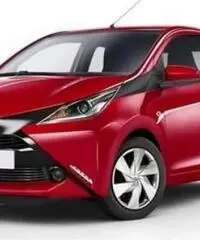 Toyota Aygo II 2018 5p 5p 1.0 x-clusiv 72cv Toyota Aygo II 2018 5p 5p 1.0 x-clusiv 72cv