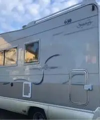 Camper rimor su Ford 2.5 turbo disel 125 cv Camper rimor su Ford 2.5 turbo disel 125 cv