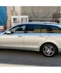 Mercedes 220 sw Diesel Mercedes 220 sw Diesel