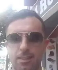 Cameriere autista fattorino tutto fare Cameriere autista fattorino tutto fare