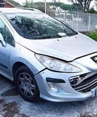 Peugeot 308 1.6 HDi 110CV SW Ciel Féline Peugeot 308 1.6 HDi 110CV SW Ciel Féline