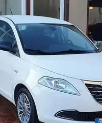 LANCIA Ypsilon 1.3 mjt GOLD LANCIA Ypsilon 1.3 mjt GOLD