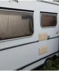 ROULOTTE LAIKA POLAR 44 + MOBILI e ELEMENTI ROULOTTE LAIKA POLAR 44 + MOBILI e ELEMENTI