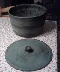 Contenitore raro in pietra ollare - Sondrio