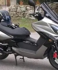 Kymco 300i Kymco 300i