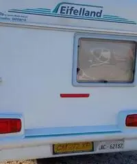 Roulotte da revisionare contatto solo privatamente Roulotte da revisionare contatto solo privatamente