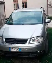 VOLKSWAGEN Touran - 2005 VOLKSWAGEN Touran - 2005