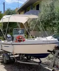 Barca con carrello Barca con carrello