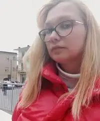 Badante con alloggio , cameriera Badante con alloggio , cameriera
