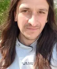 Assistente di base alla persona e operatore s.s Assistente di base alla persona e operatore s.s