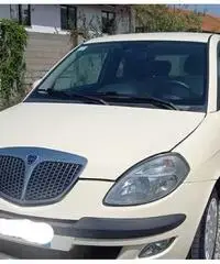 Lancia ypsilon 1.2 44kw argento Lancia ypsilon 1.2 44kw argento