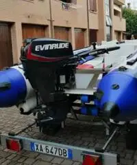 Gommone mt 4,50 con carrello Gommone mt 4,50 con carrello