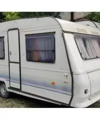 Roulotte ADRIA con veranda Roulotte ADRIA con veranda