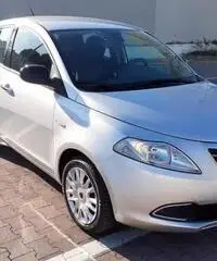 LANCIA Y 1.3 MJT 75 CV S&S GOLD LANCIA Y 1.3 MJT 75 CV S&S GOLD