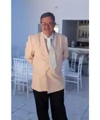 Maitre d' hotel / responsabile di sala Maitre d' hotel / responsabile di sala