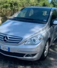Mercedes Classe B 200 cdi 140 cv automatica Mercedes Classe B 200 cdi 140 cv automatica