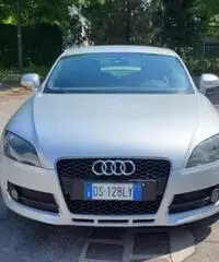 Auto Audi tt anno 2008 poco usata Auto Audi tt anno 2008 poco usata