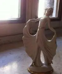Statuetta Ballerina Capodimonte - Varese Statuetta Ballerina Capodimonte - Varese
