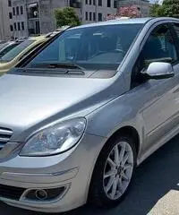 Mercedes b200 cdi sport 140cv automatic pelle xeno Mercedes b200 cdi sport 140cv automatic pelle xeno