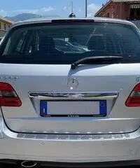Mercedes b200 cdi sport 140cv automatic pelle xeno Mercedes b200 cdi sport 140cv automatic pelle xeno