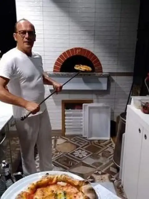 Pizzaiolo Pizzaiolo