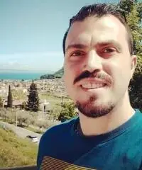 Manifatturiero/ Ristorazione disponibile da subito Manifatturiero/ Ristorazione disponibile da subito