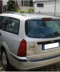 Ford Focus 1.6 benzina Ford Focus 1.6 benzina