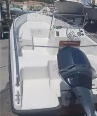 Barca a motore Barca a motore