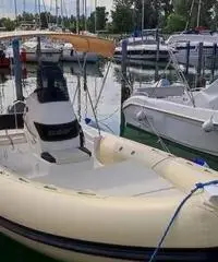 Gommone 2Bar 57 con Hidea 40hp usati 2022 Gommone 2Bar 57 con Hidea 40hp usati 2022
