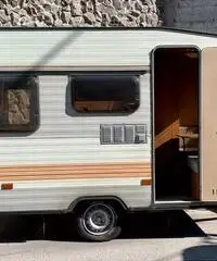 Roulotte usata Elnagh Poker Roulotte usata Elnagh Poker